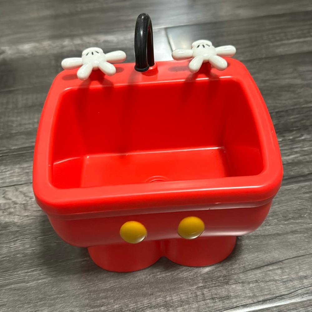 Mickey kitchen sink